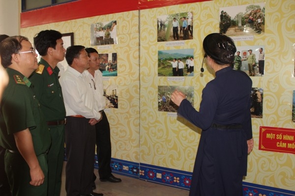 Une exposition sur Souveraineté frontalière - Mer et îles du Vietnam